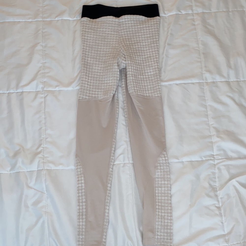 NIKE PRO Hyperwarm Advanced Performance Warming Textured Mid Rise Leggings - Picture 8 of 10